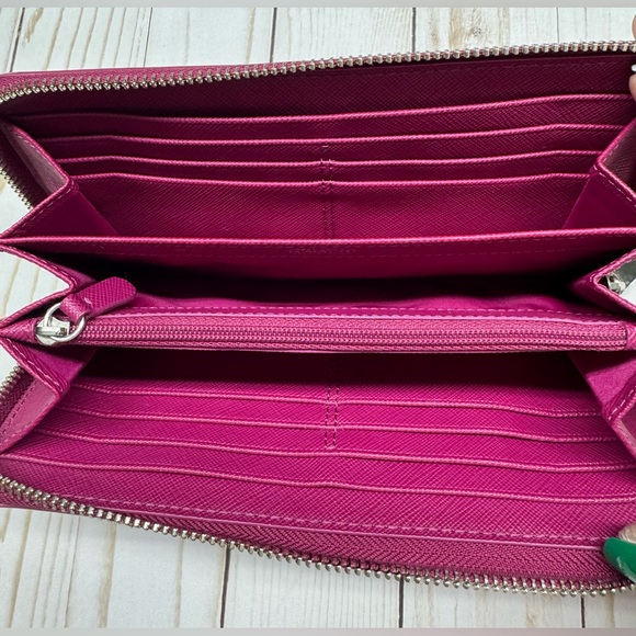 Coach Waverly Signature Accordion Zip Around Coated Canvas Wallet - Picture 5 of 7